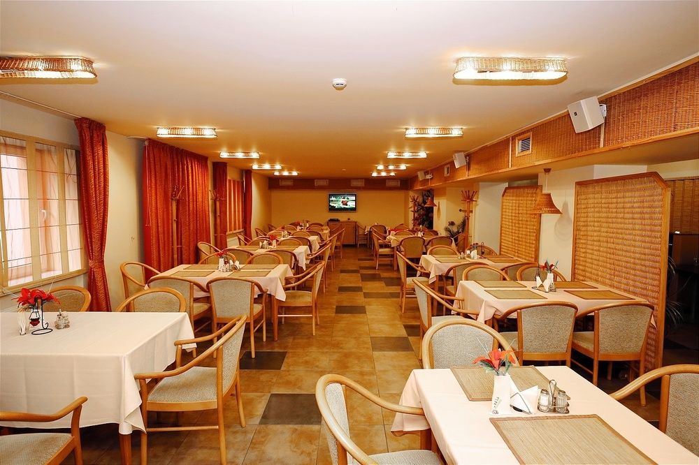 Tomo Free Parking Отель 3*